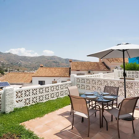 Lambda House Piscina Y Parking Almuñécar
